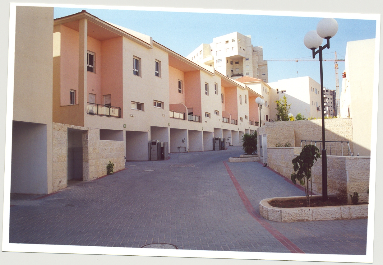איילת השחר — מודיעין — 5